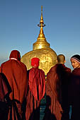 Myanmar - Kyaikhtiyo, Worshippers gather around the pagoda 